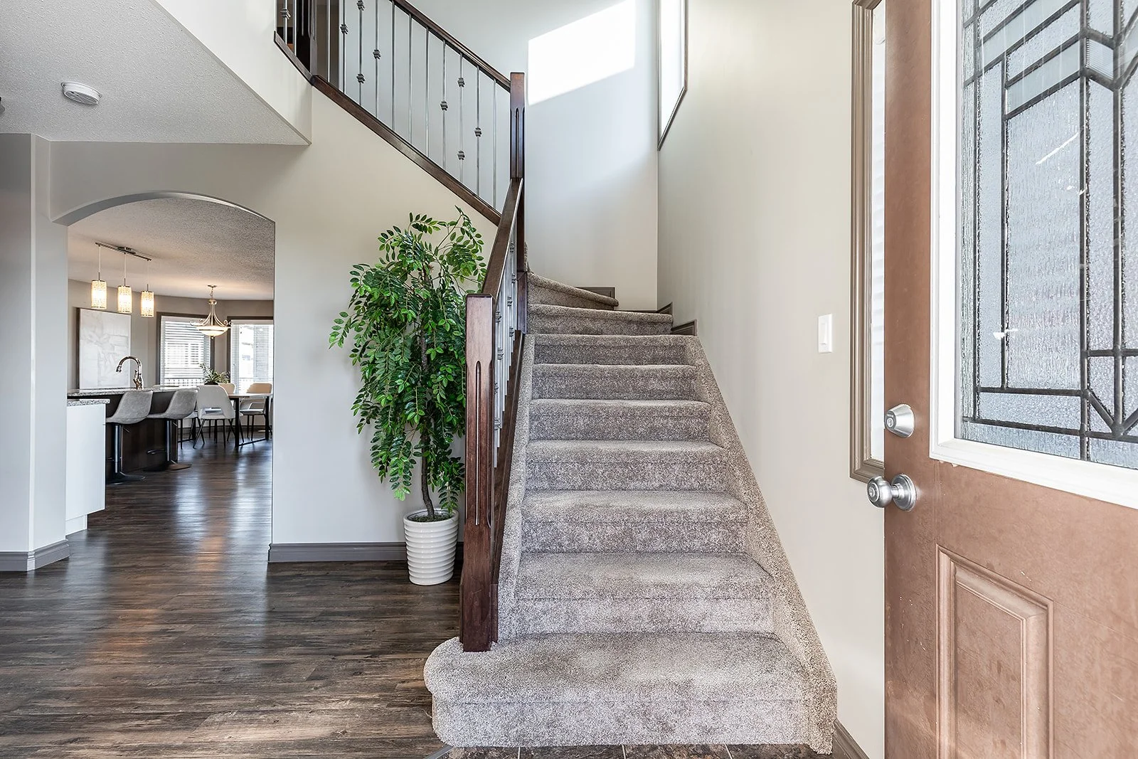 44 Hamptons Cres SE-1.jpg