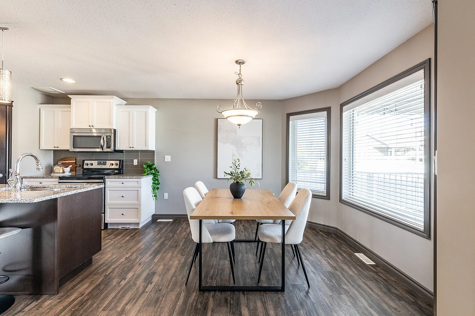 44 Hamptons Cres SE-13.jpg
