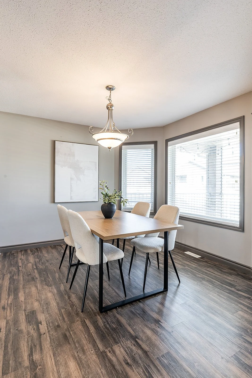 44 Hamptons Cres SE-14.jpg