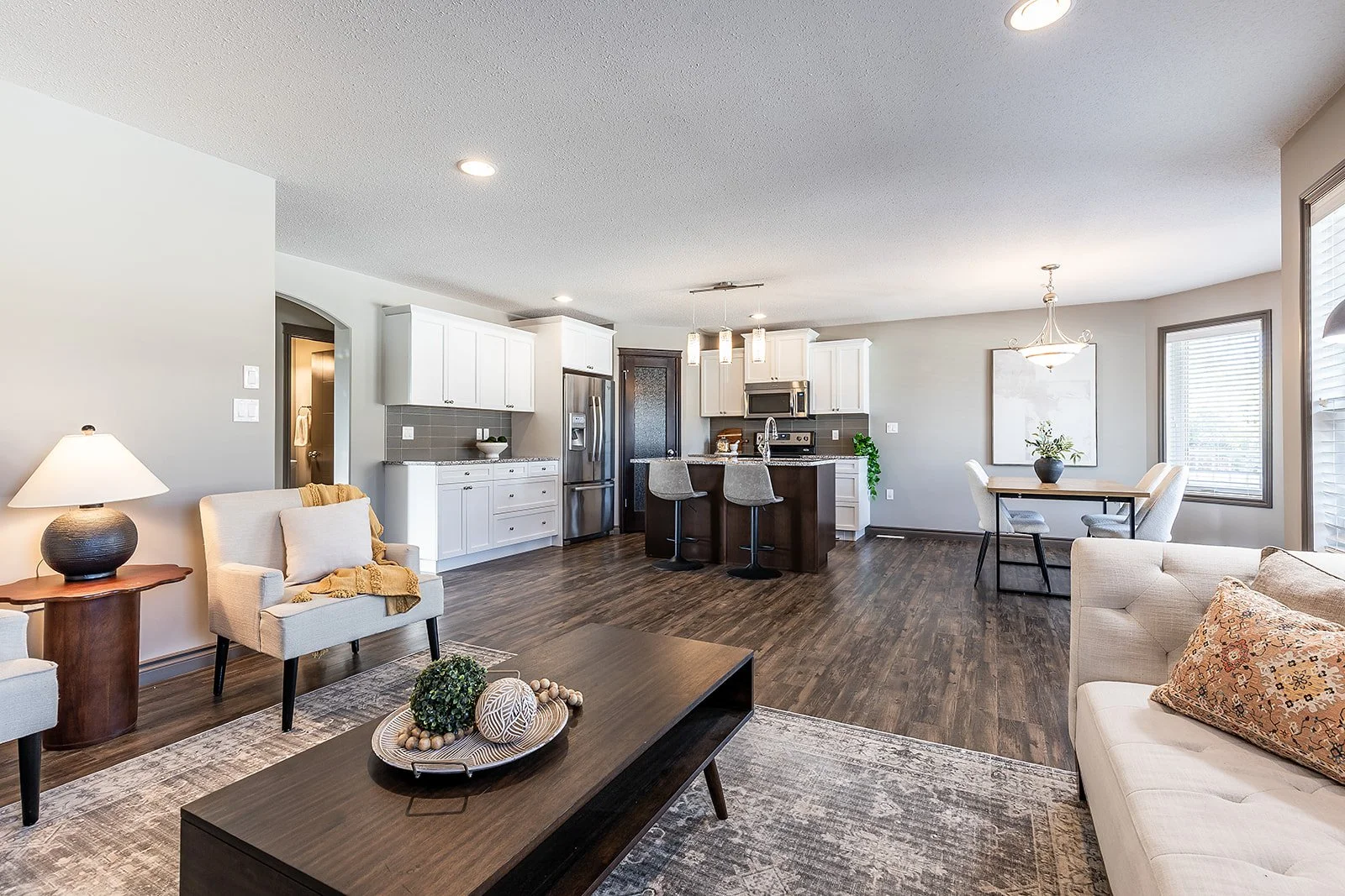 44 Hamptons Cres SE-19.jpg