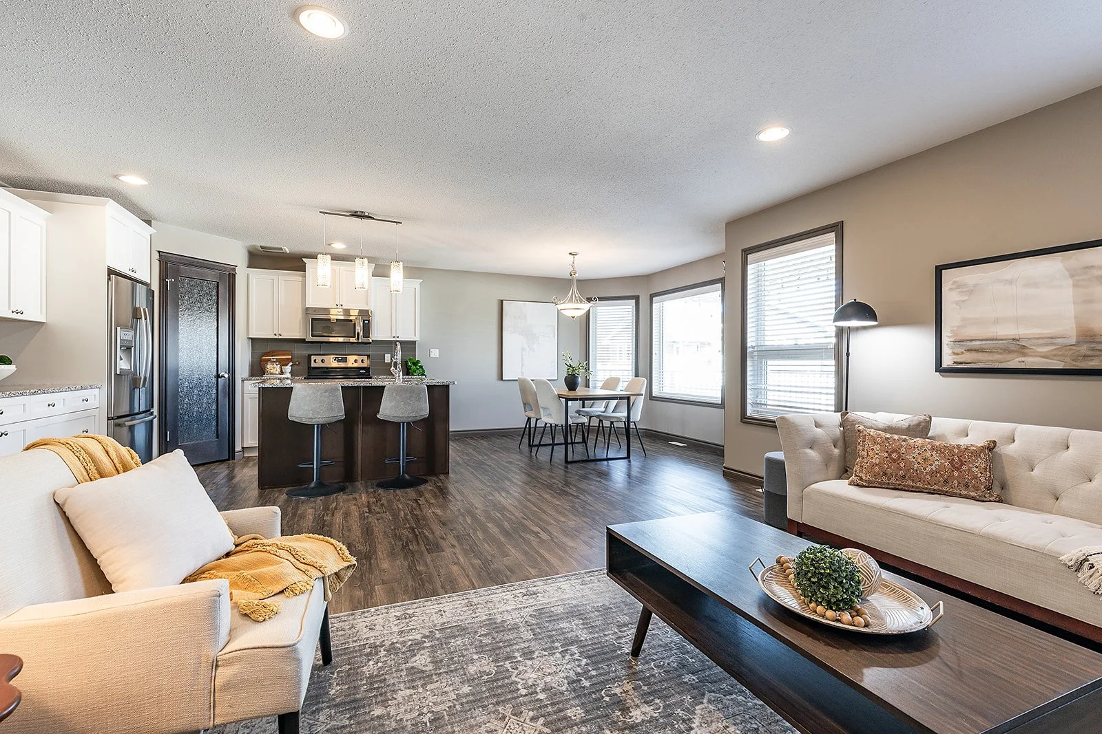 44 Hamptons Cres SE-20.jpg