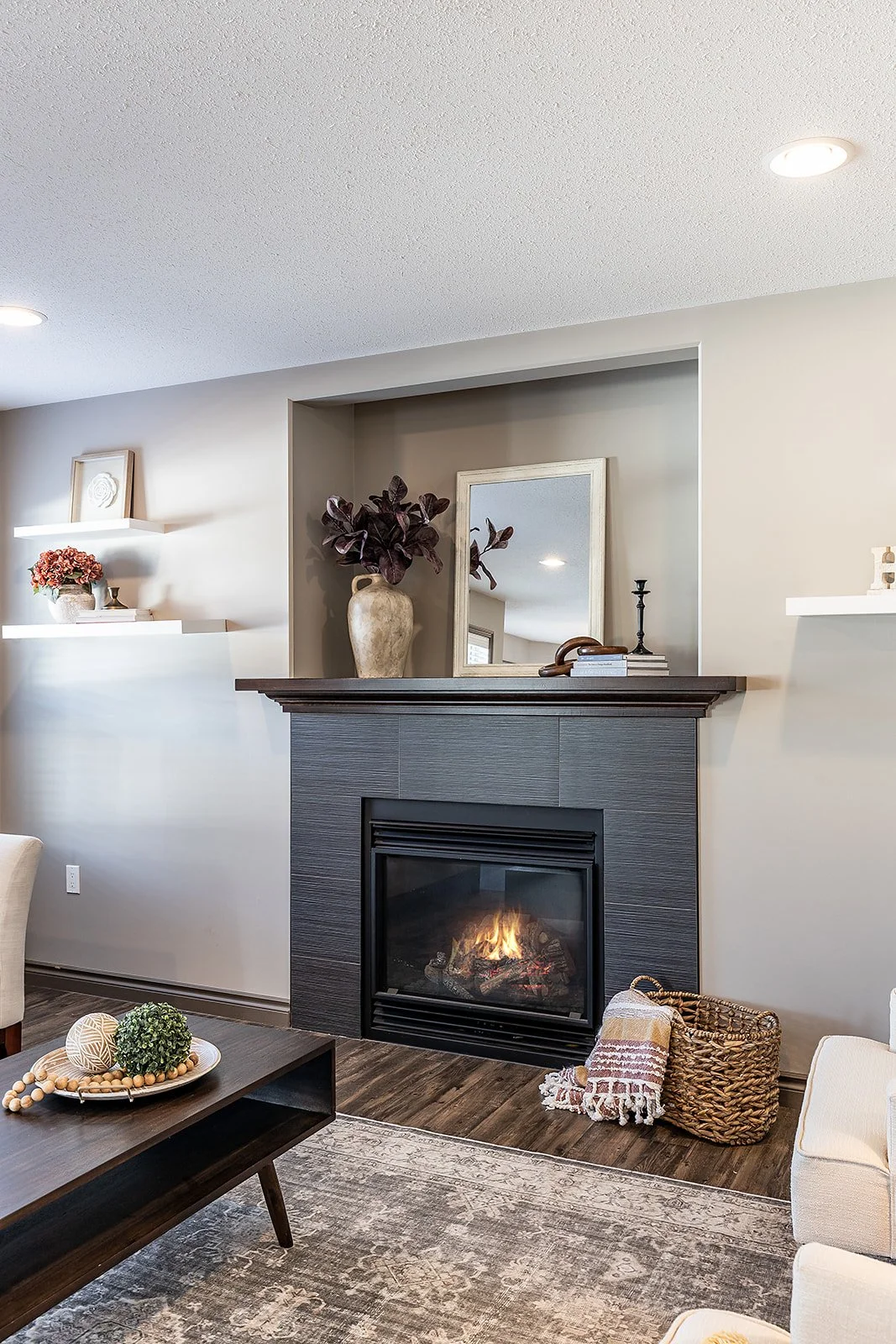 44 Hamptons Cres SE-22.jpg