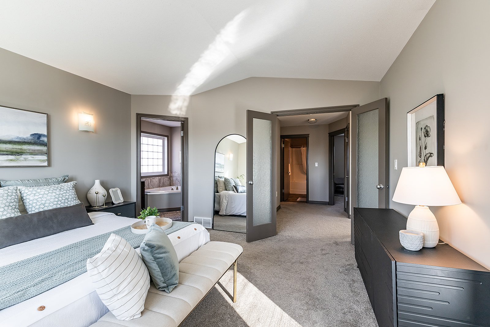44 Hamptons Cres SE-24.jpg