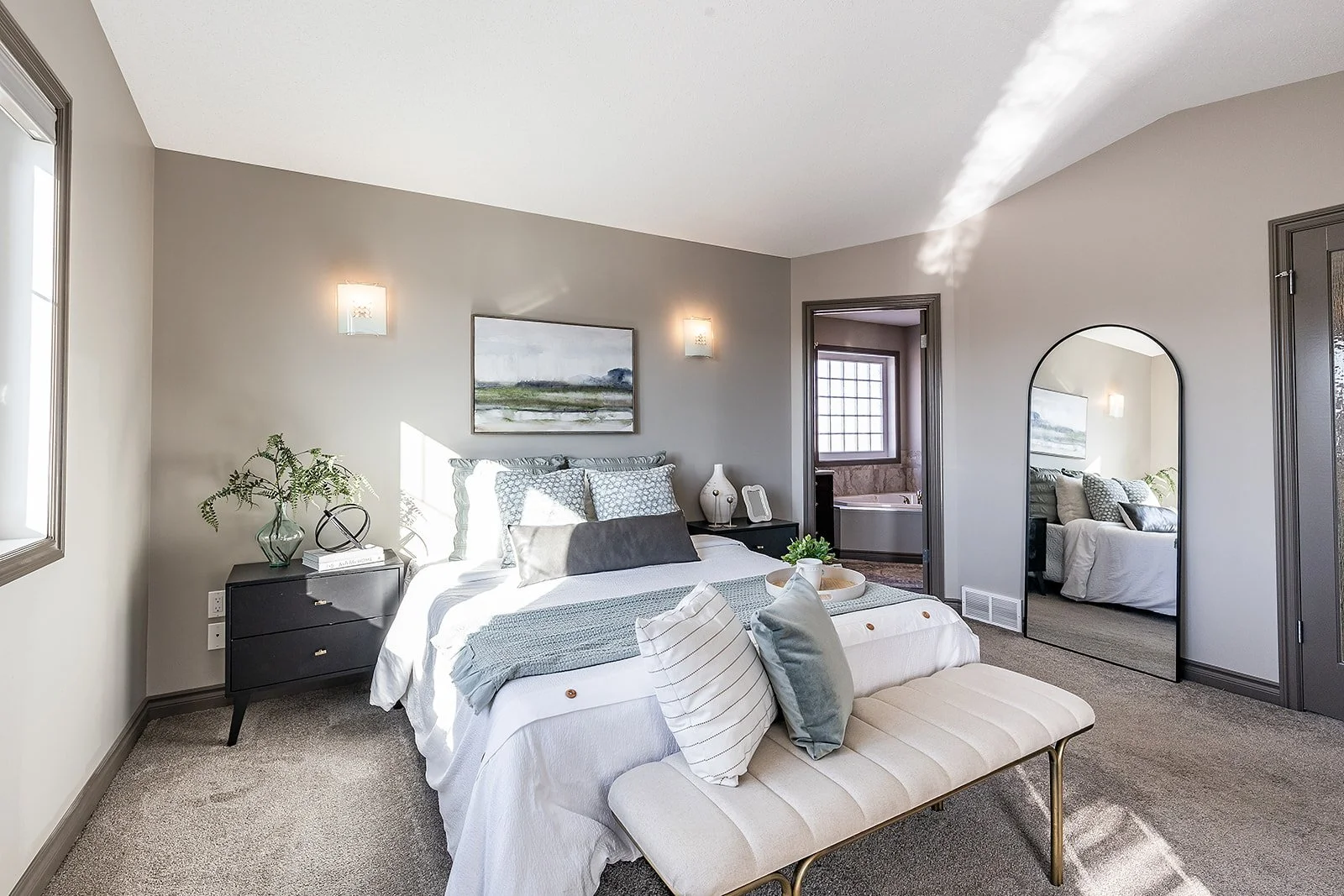 44 Hamptons Cres SE-35.jpg
