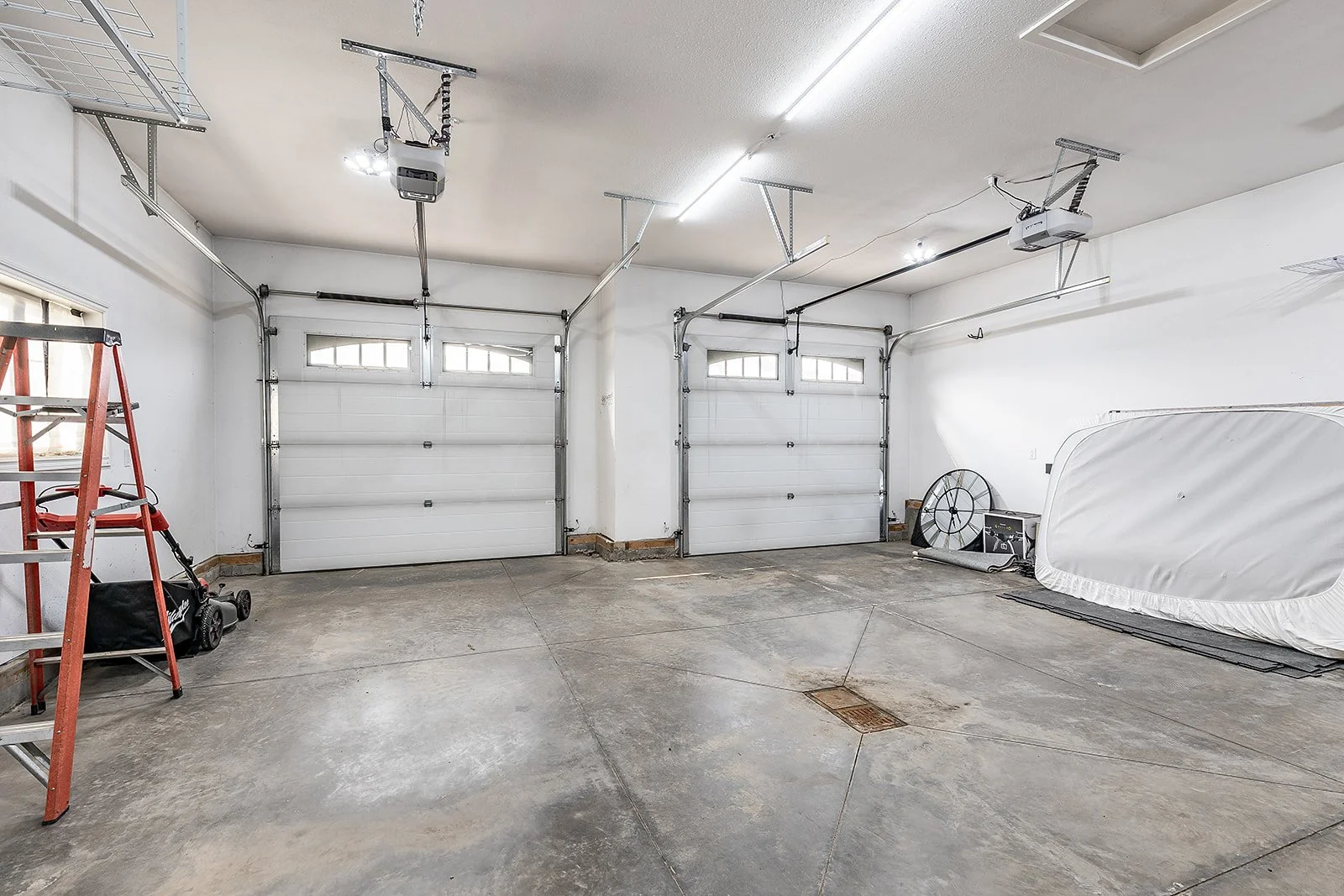 44 Hamptons Cres SE-50.jpg