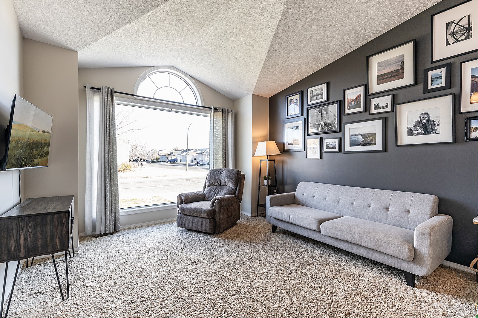 2195 Hull Way NE-9.jpg