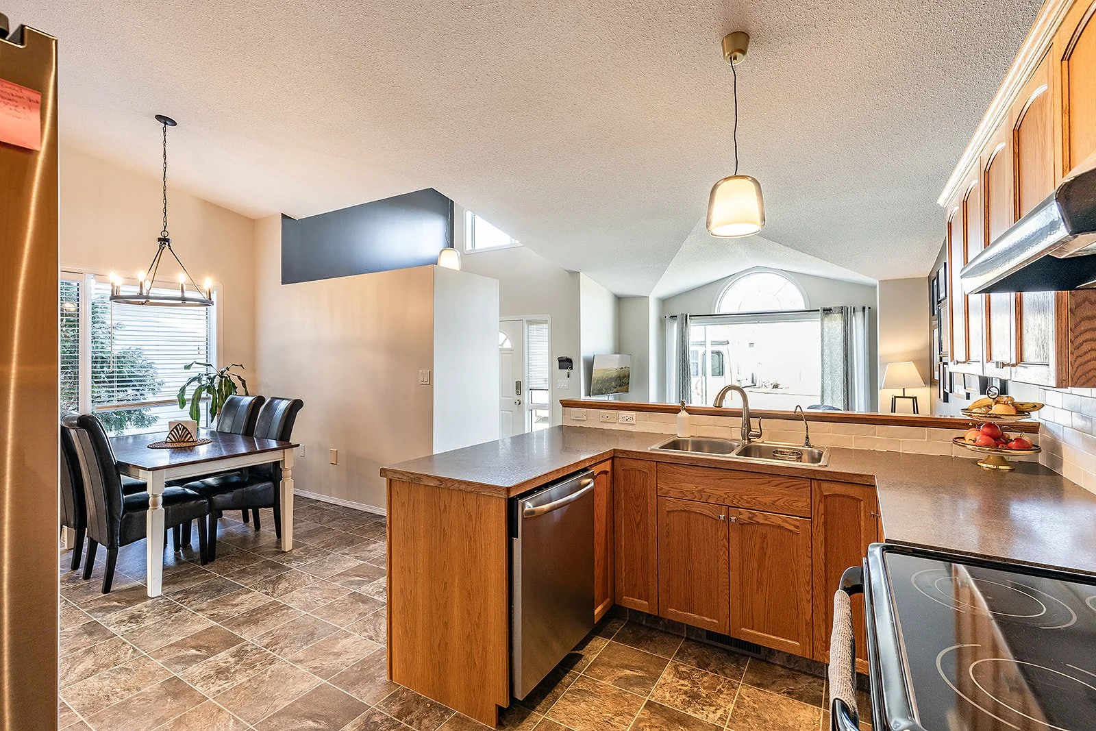 2195 Hull Way NE-17.jpg
