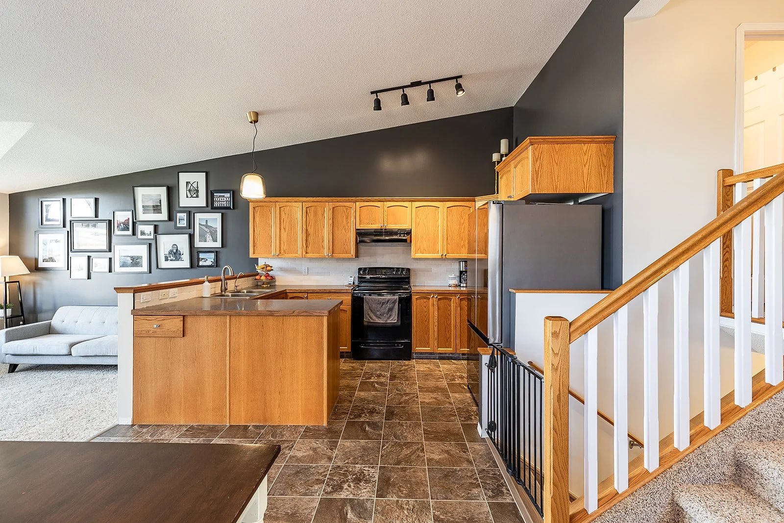 2195 Hull Way NE-18.jpg
