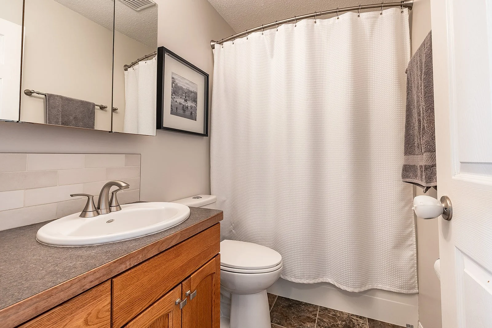 2195 Hull Way NE-19.jpg