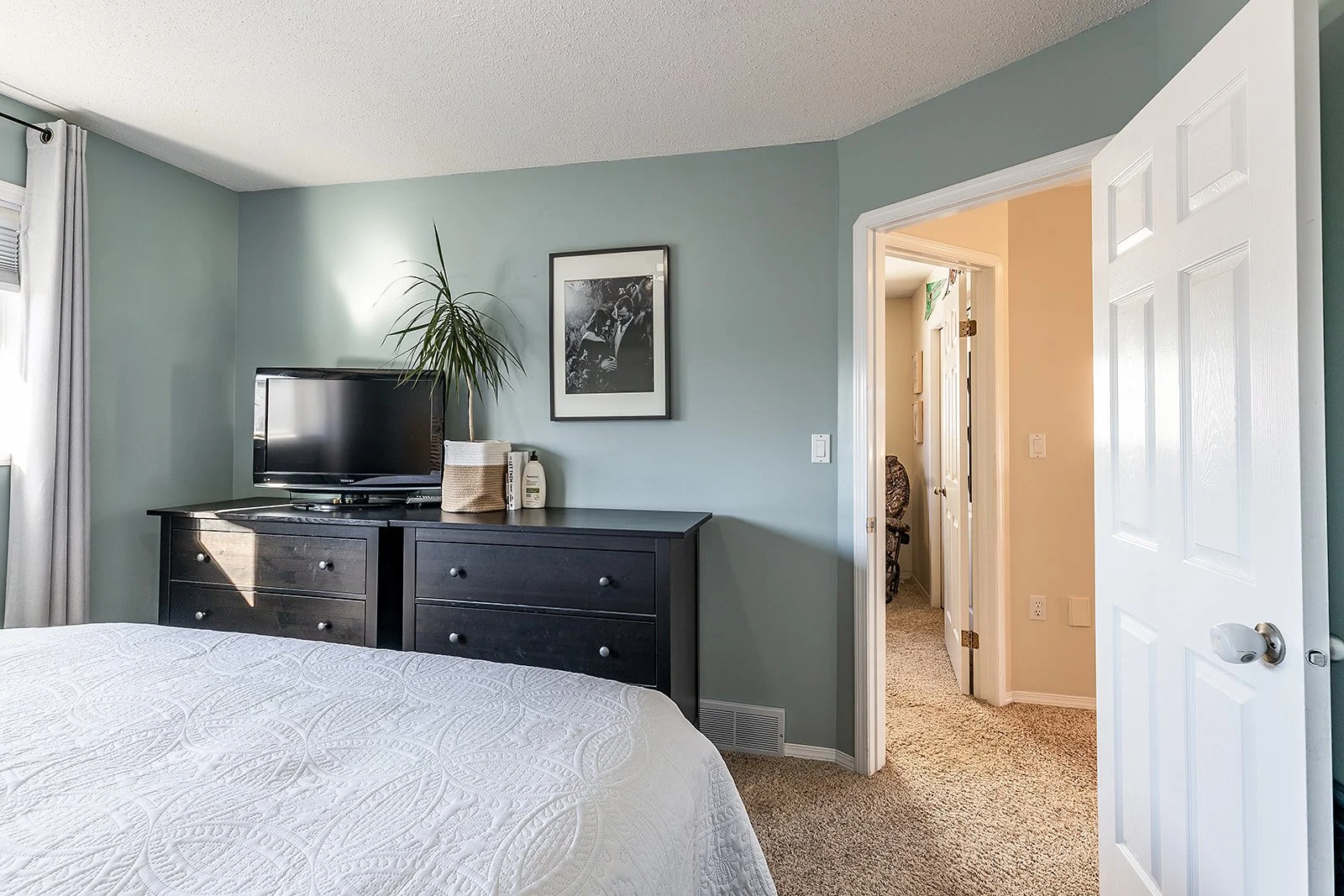 2195 Hull Way NE-21.jpg
