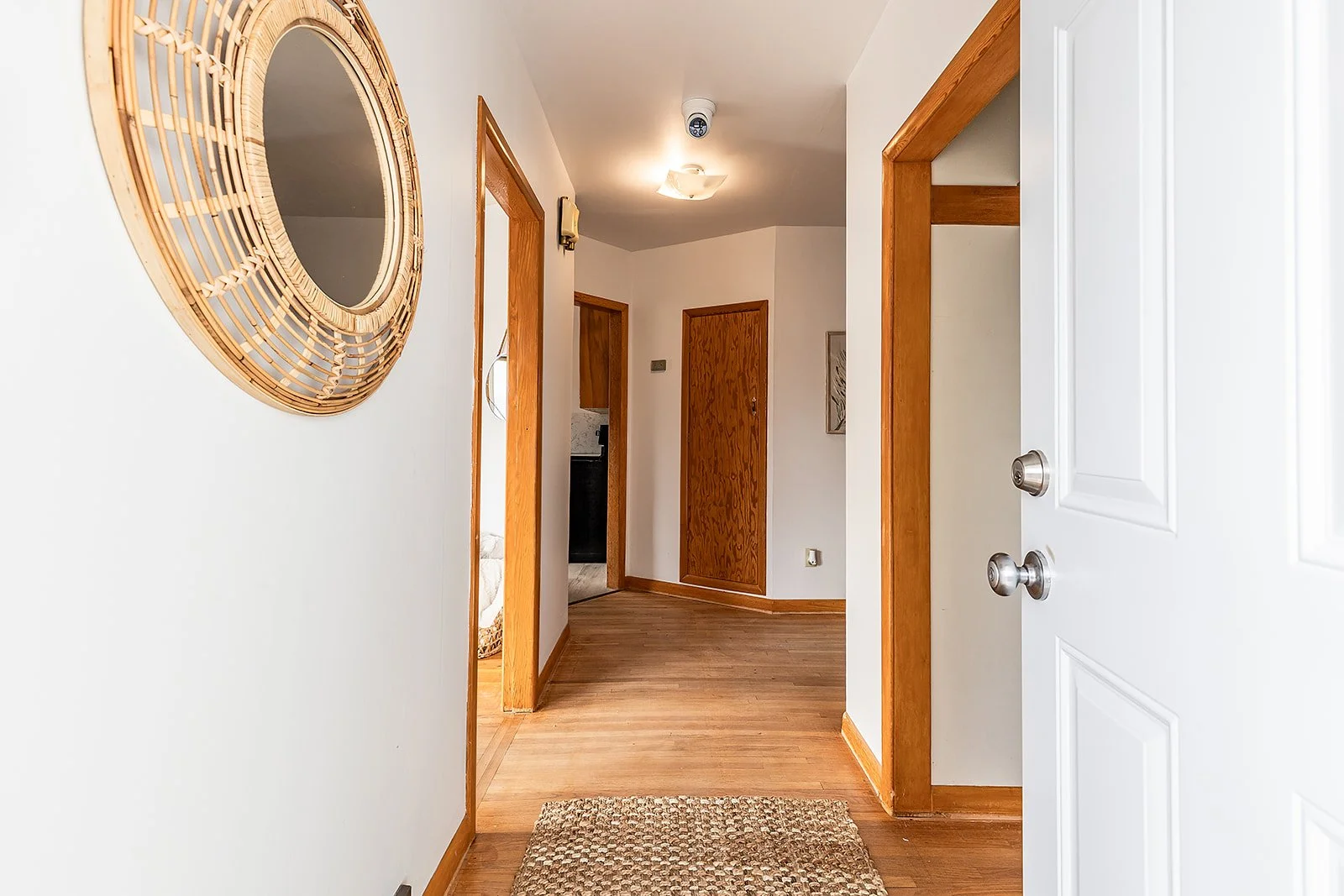 540 5 Ave SW-5.jpg
