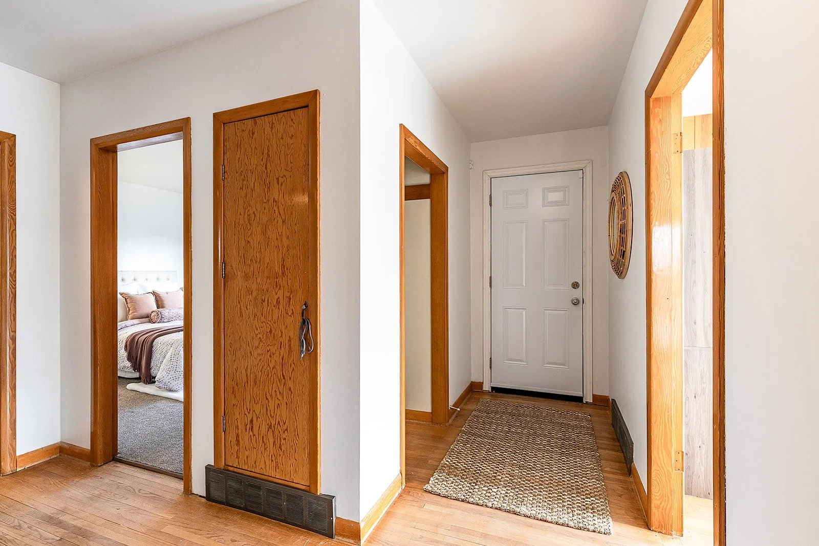 540 5 Ave SW-6.jpg