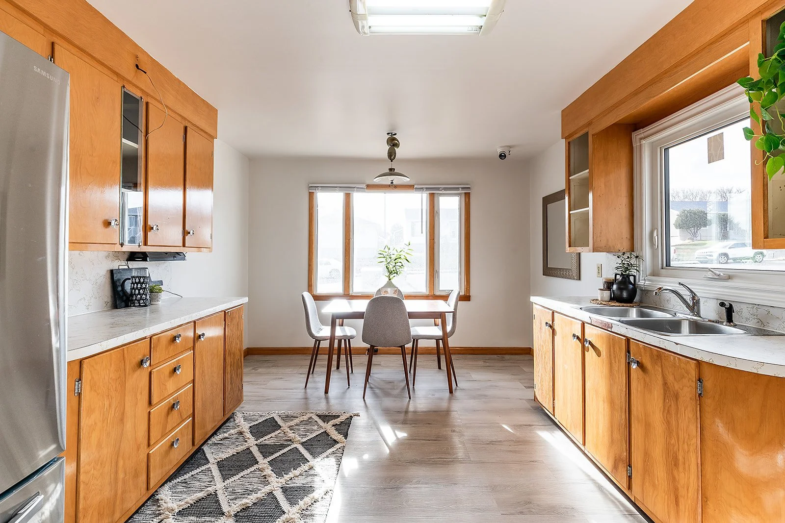 540 5 Ave SW-14.jpg