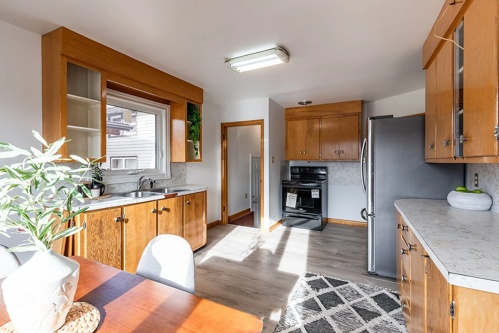 540 5 Ave SW-17.jpg