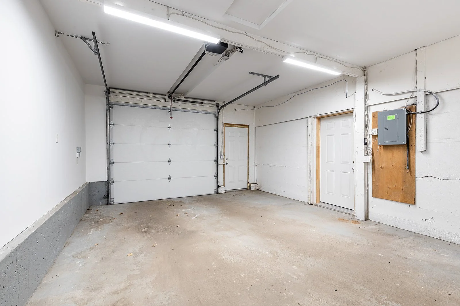 540 5 Ave SW-35.jpg