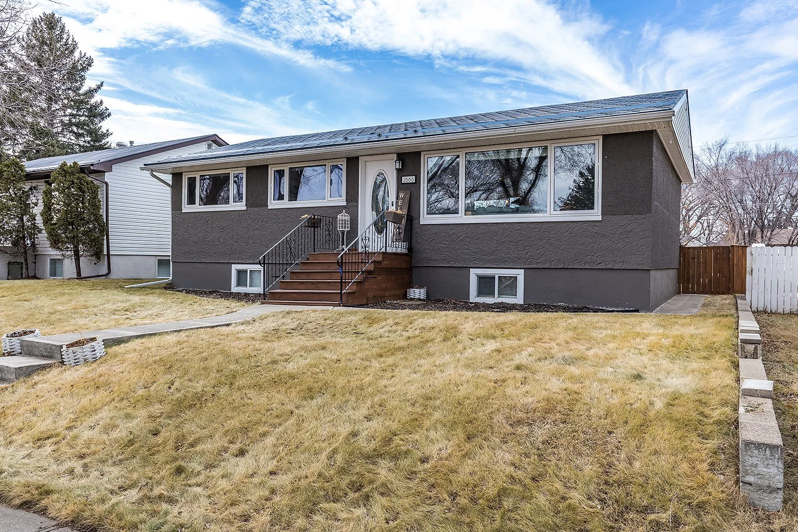 2666 16 Ave SE -3.jpg