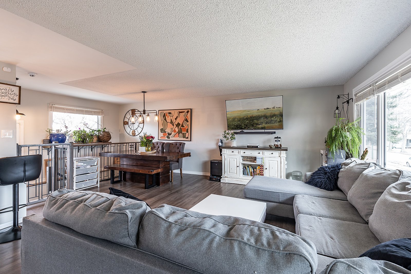 2666 16 Ave SE -7.jpg