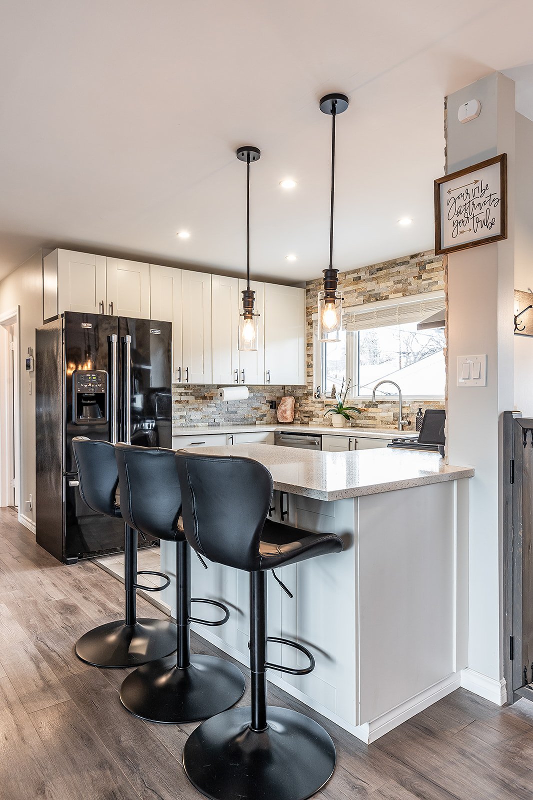 2666 16 Ave SE -14.jpg