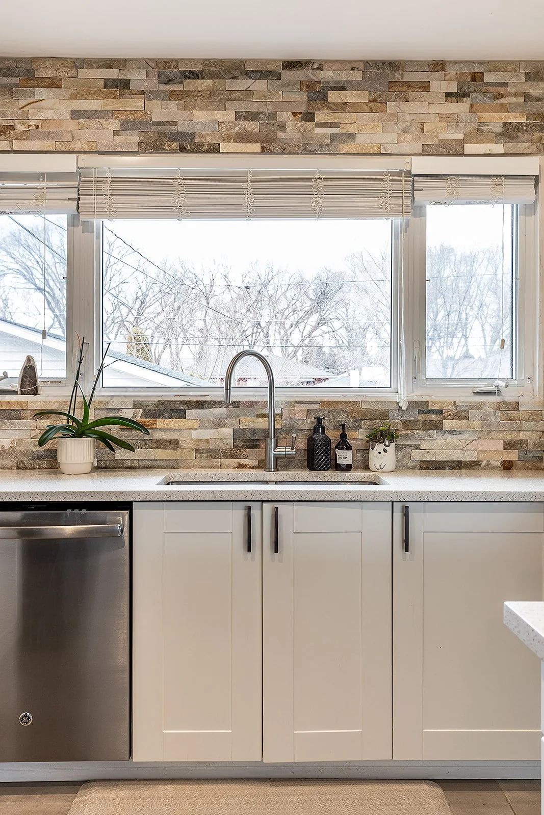 2666 16 Ave SE -17.jpg