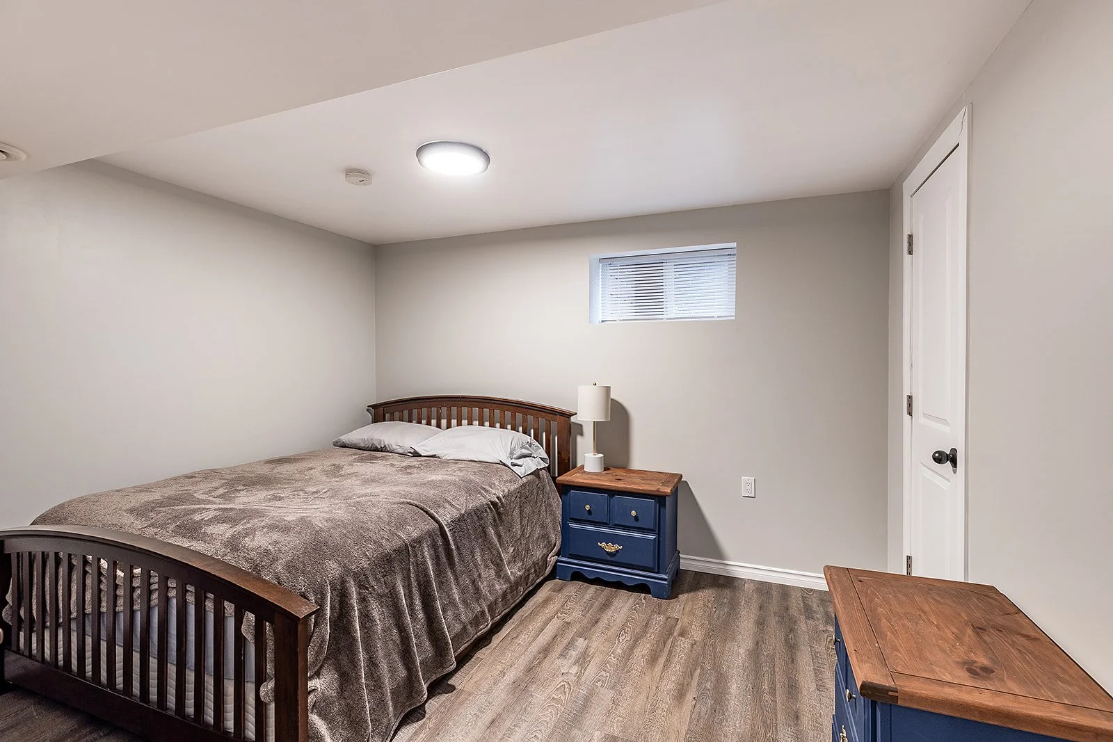 2666 16 Ave SE -34.jpg