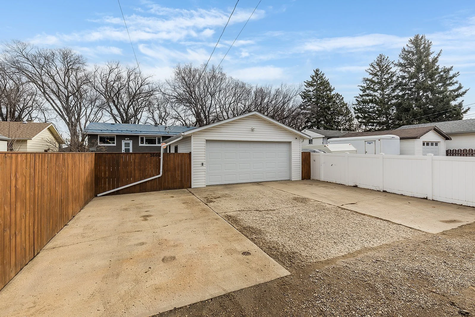 2666 16 Ave SE -47.jpg