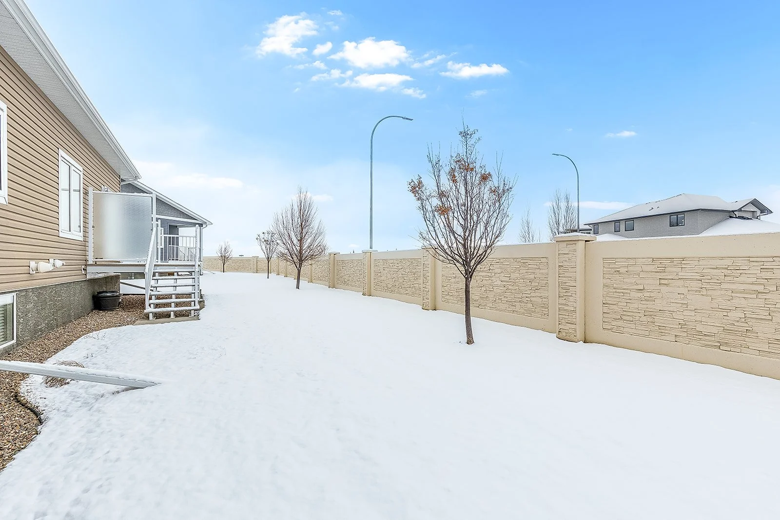 802 350 Somerside Rd SE-45.jpg