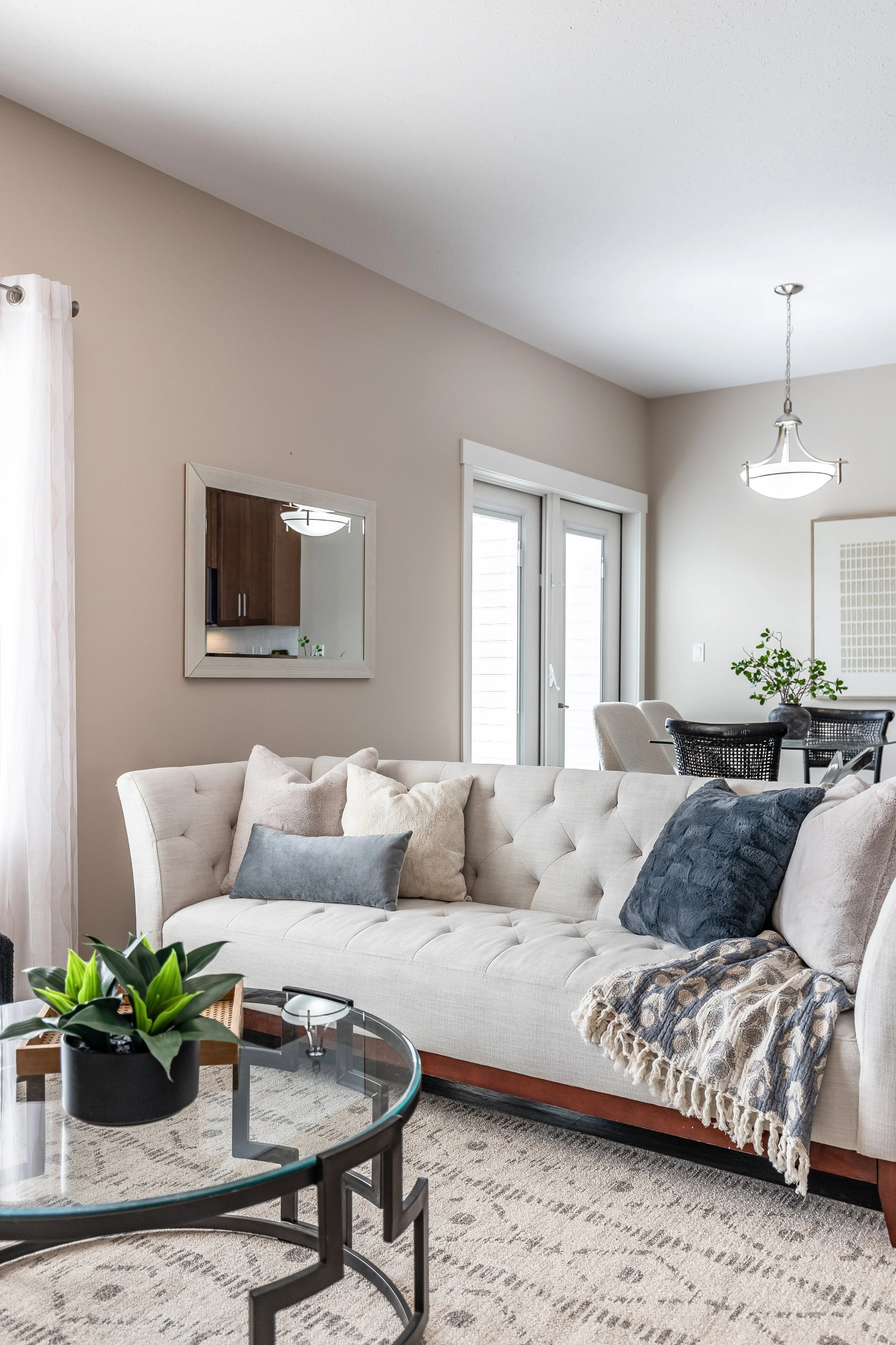 802 350 Somerset Rd SE Staged-24.jpg