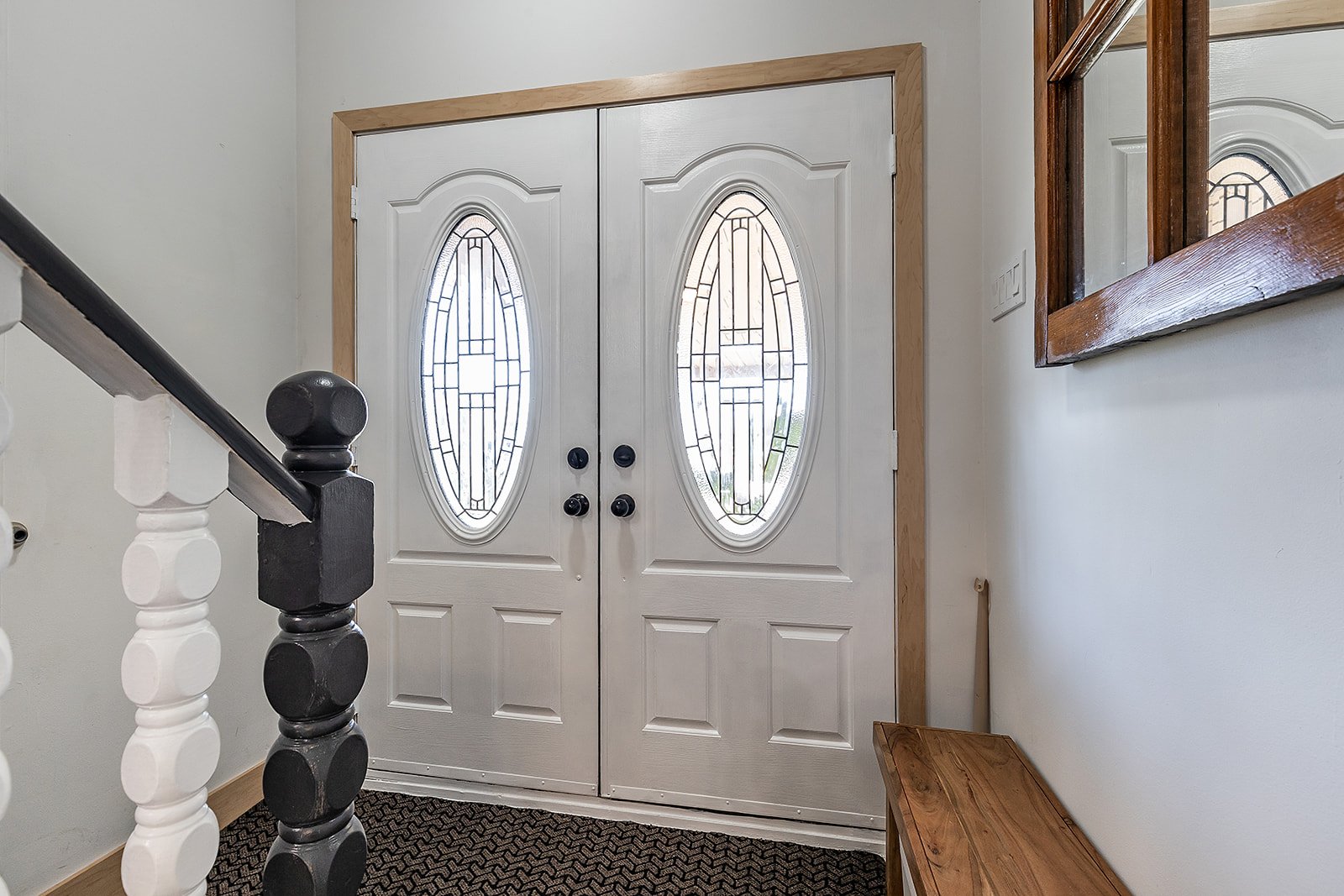 16 Rossland Ct SE-8.jpg