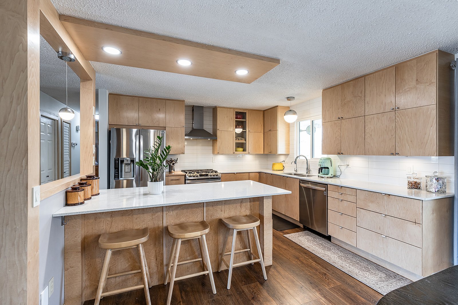 16 Rossland Ct SE-16.jpg