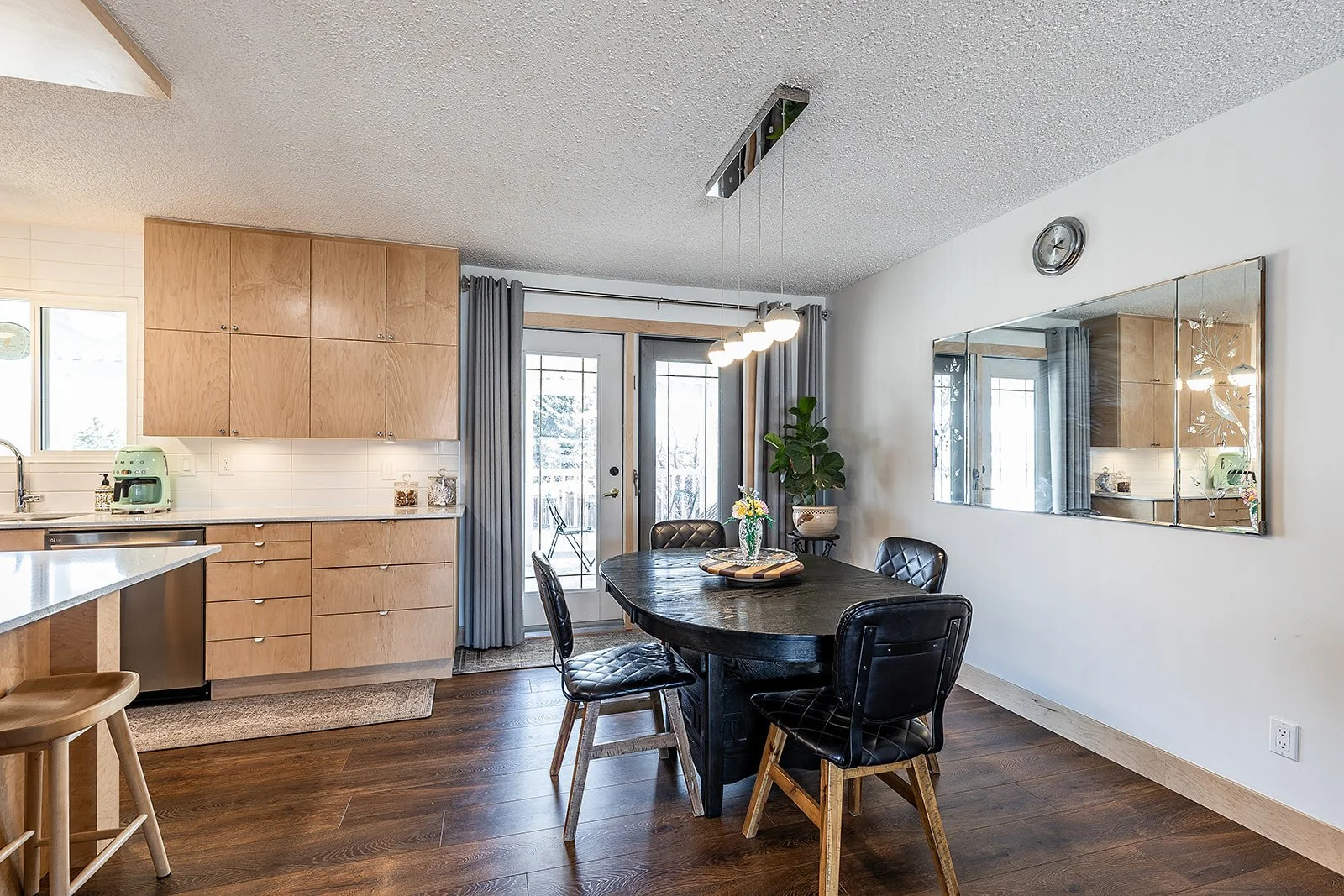 16 Rossland Ct SE-23.jpg