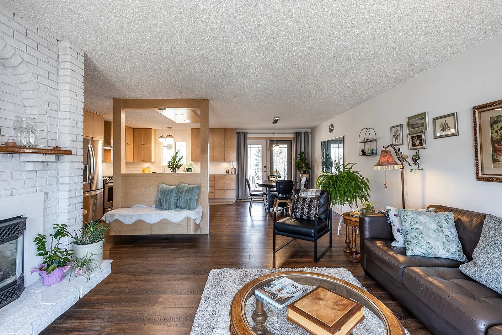 16 Rossland Ct SE-24.jpg