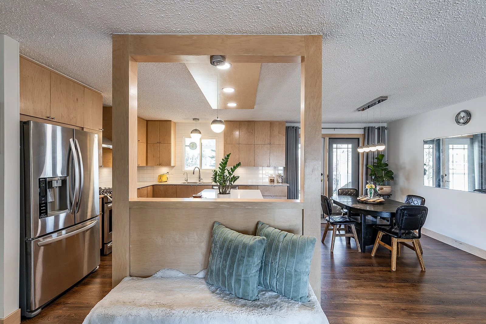 16 Rossland Ct SE-30.jpg