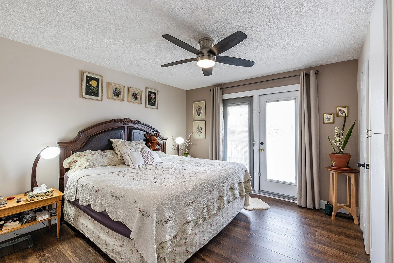 16 Rossland Ct SE-33.jpg