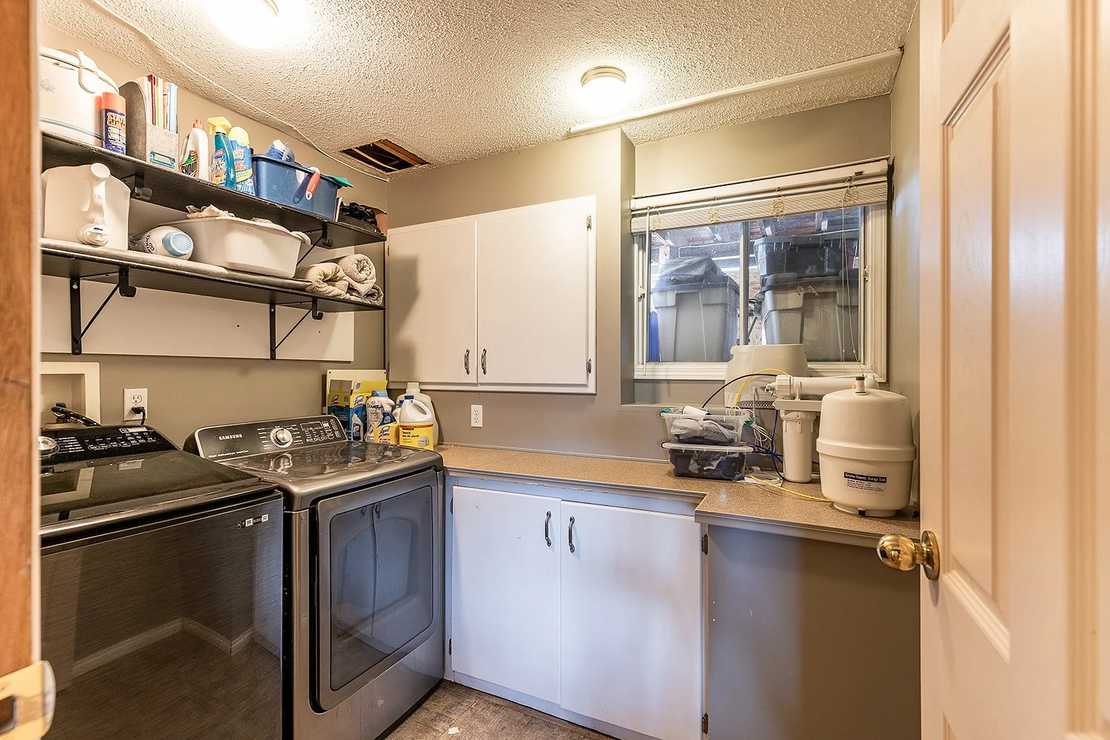 16 Rossland Ct SE-51.jpg