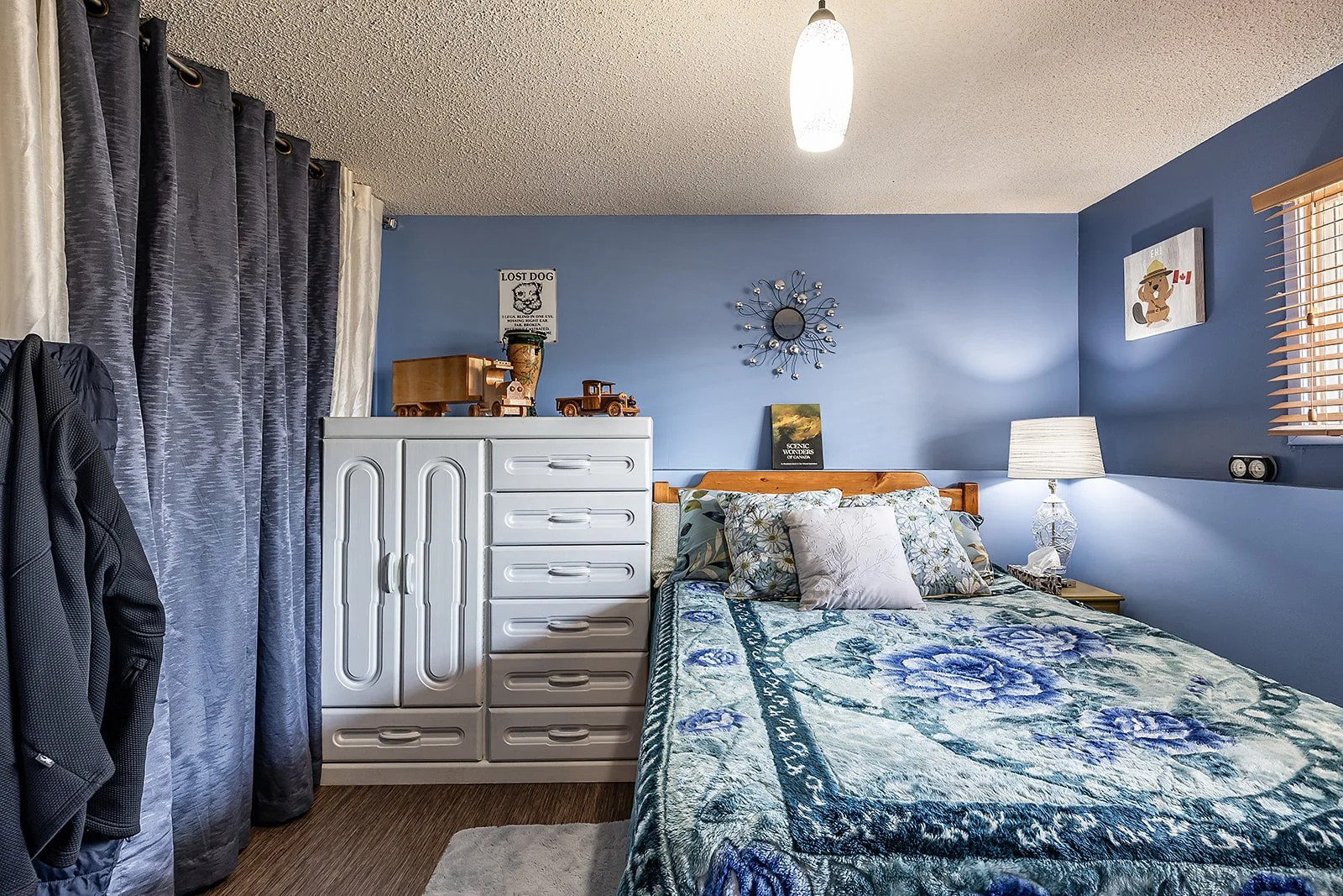 16 Rossland Ct SE-57.jpg