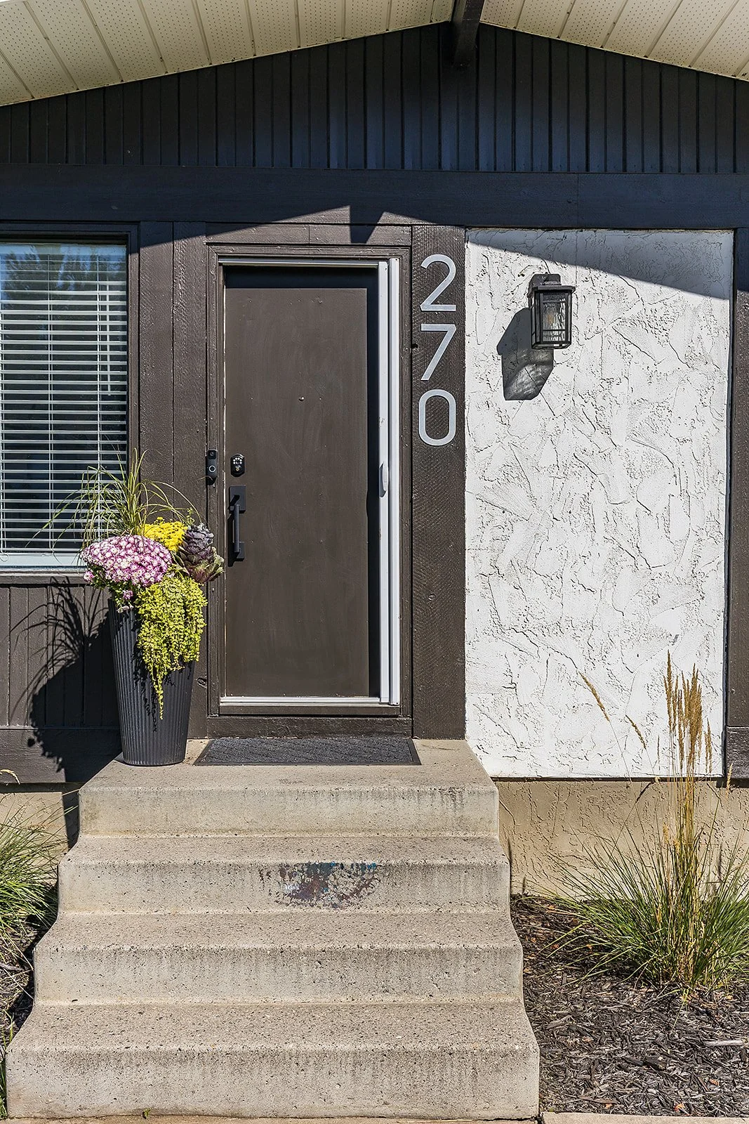 270 Shepherd Cres SE-22.jpg