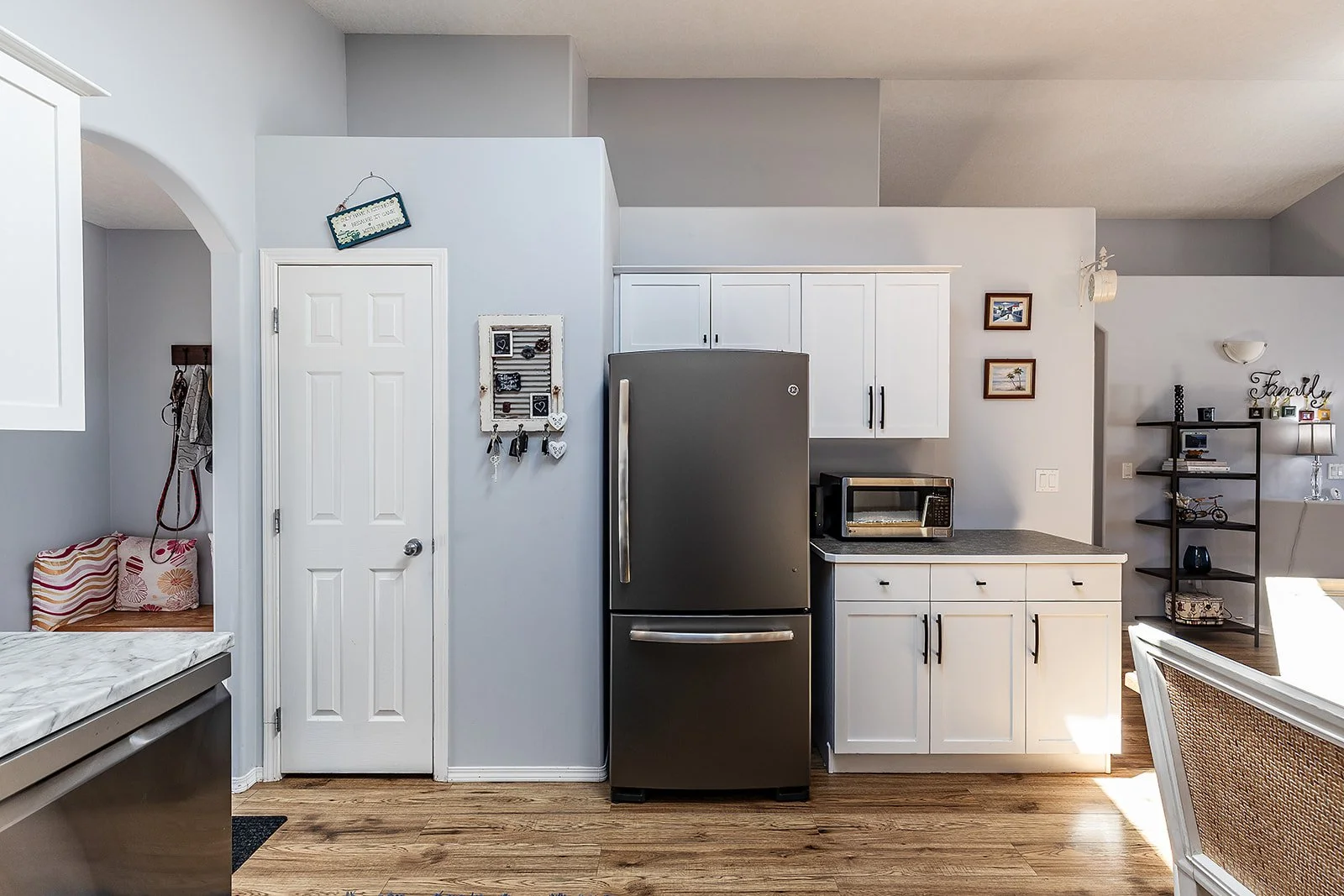 71 Sunset Cres SW-17.jpg