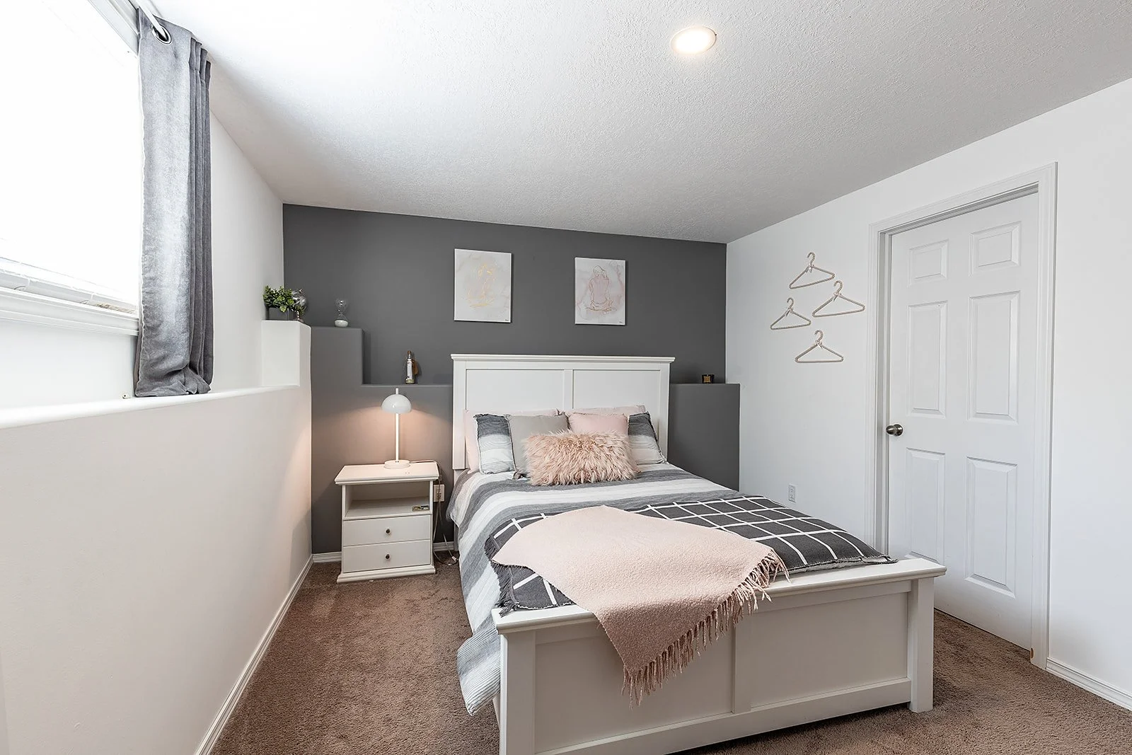 71 Sunset Cres SW-44.jpg
