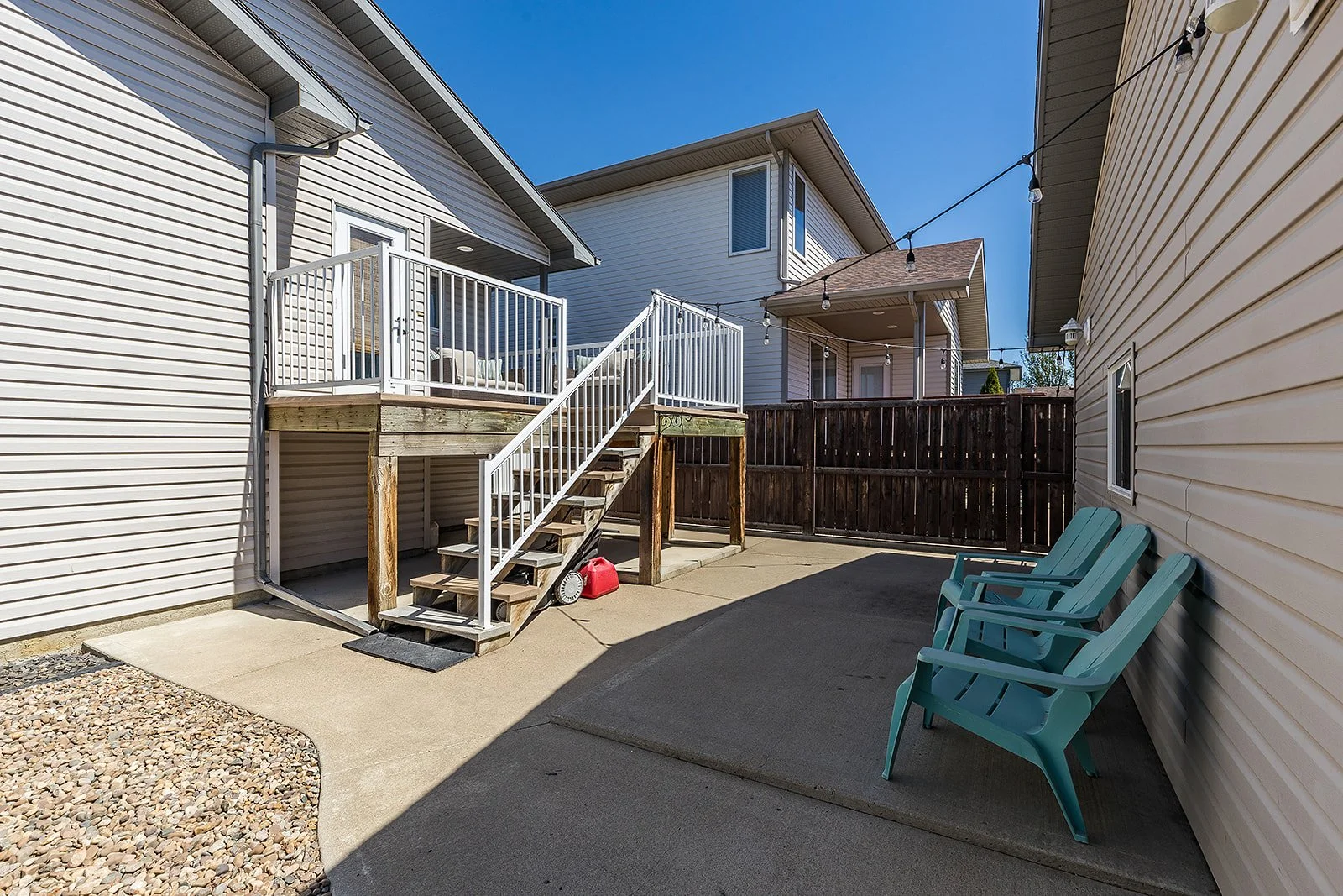 71 Sunset Cres SW-53.jpg