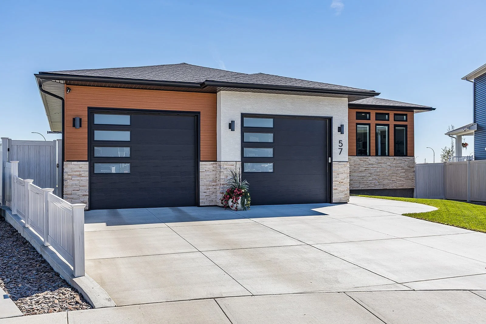 57 Hamptons Gate -6.jpg