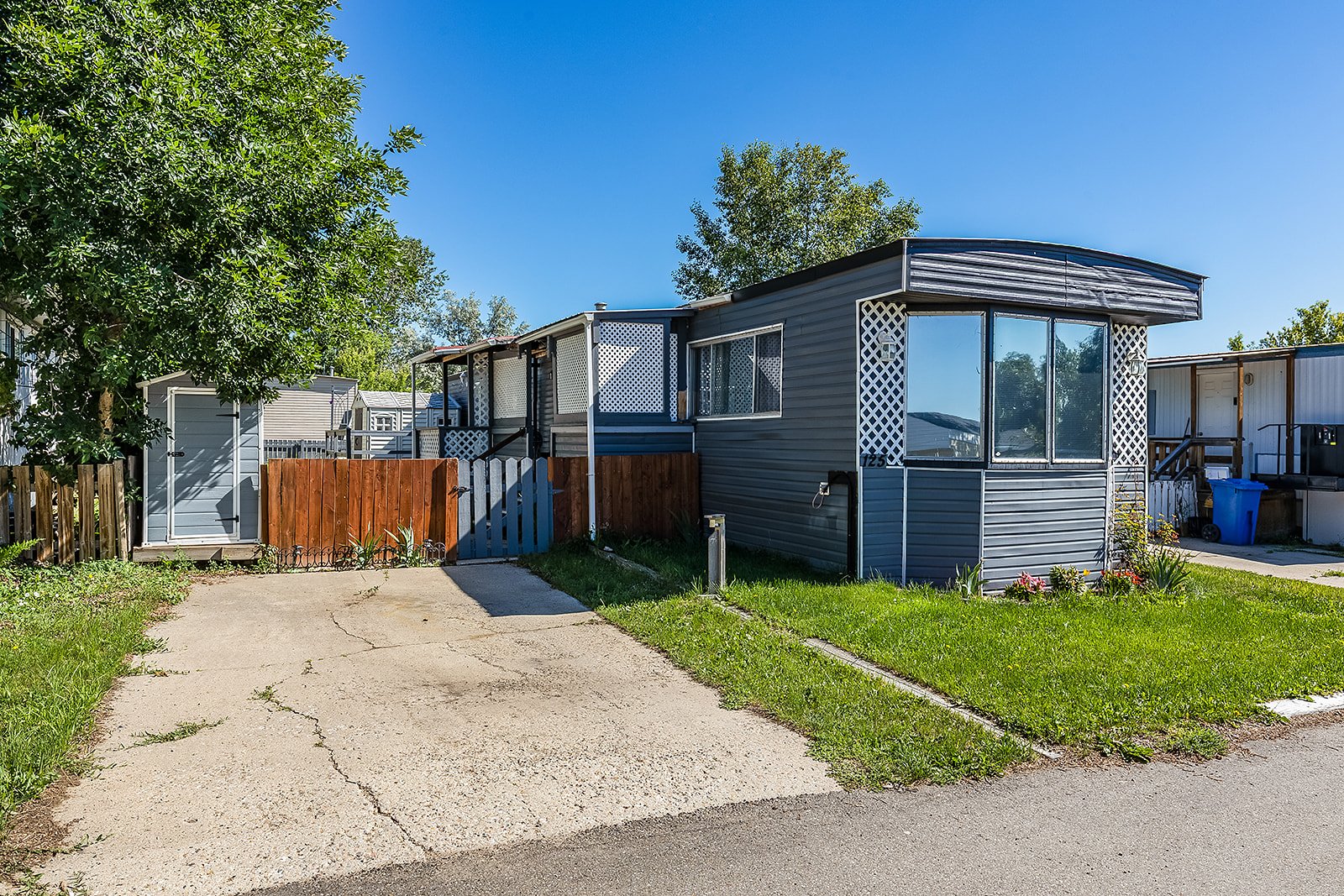 125 4000 13 Ave Se-2.jpg