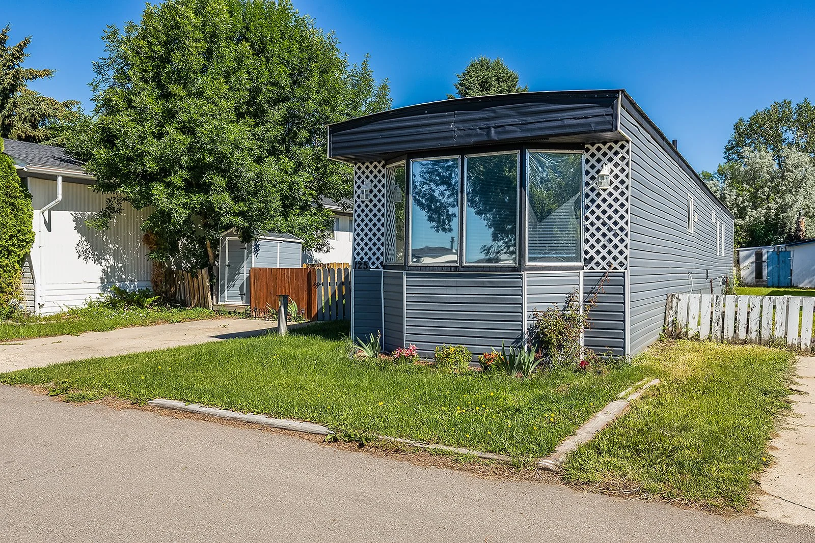 125 4000 13 Ave Se-3.jpg