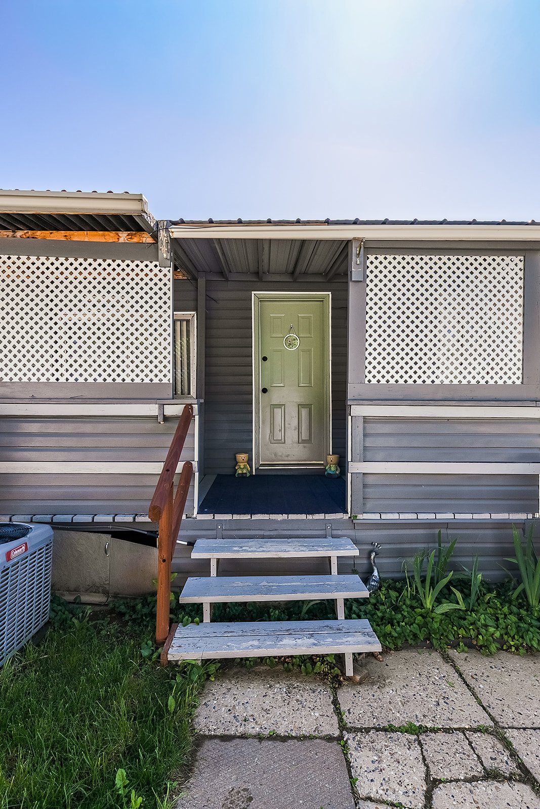 125 4000 13 Ave Se-5.jpg