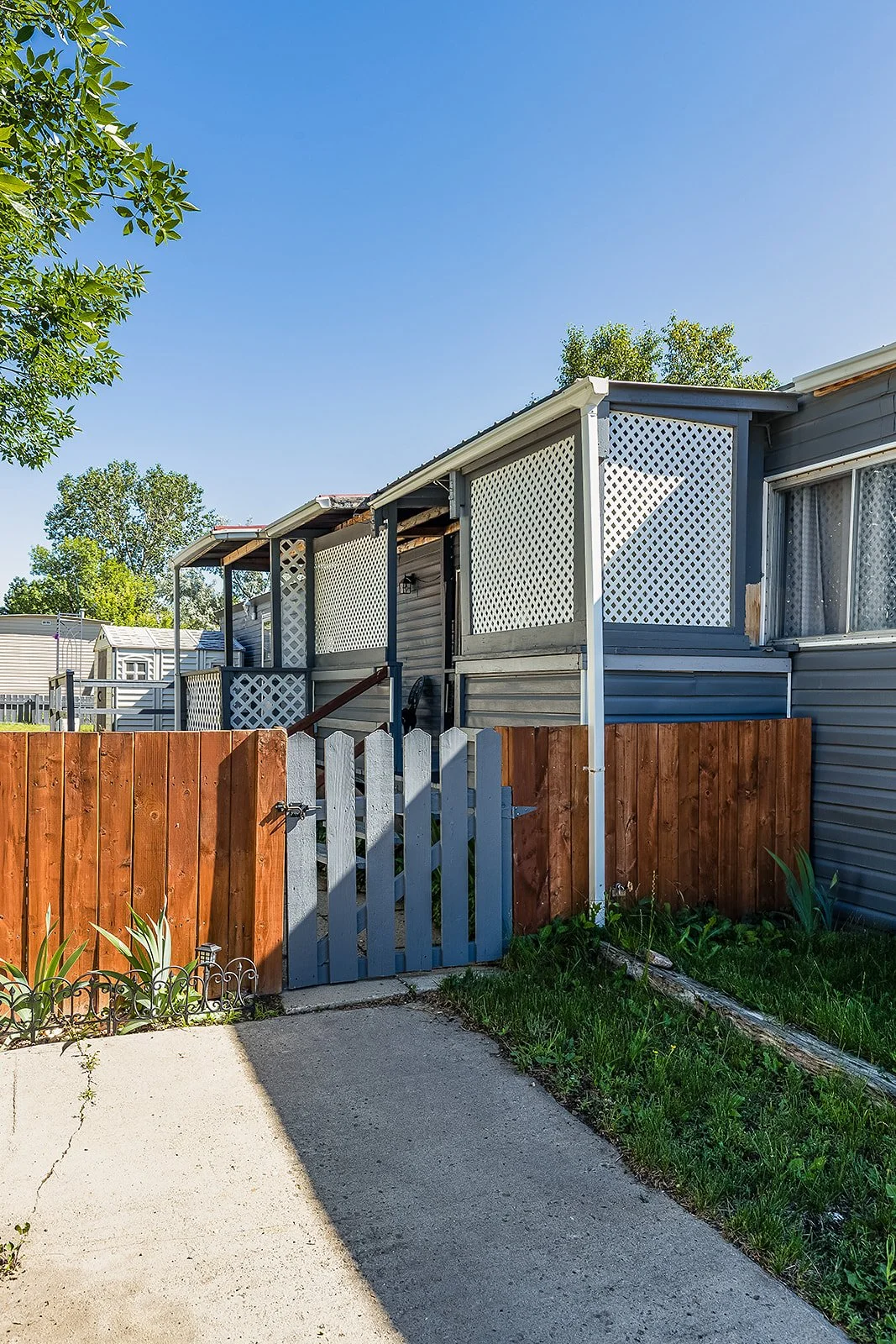 125 4000 13 Ave Se-6.jpg