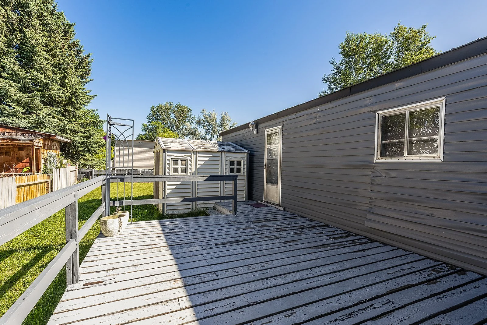 125 4000 13 Ave Se-31.jpg