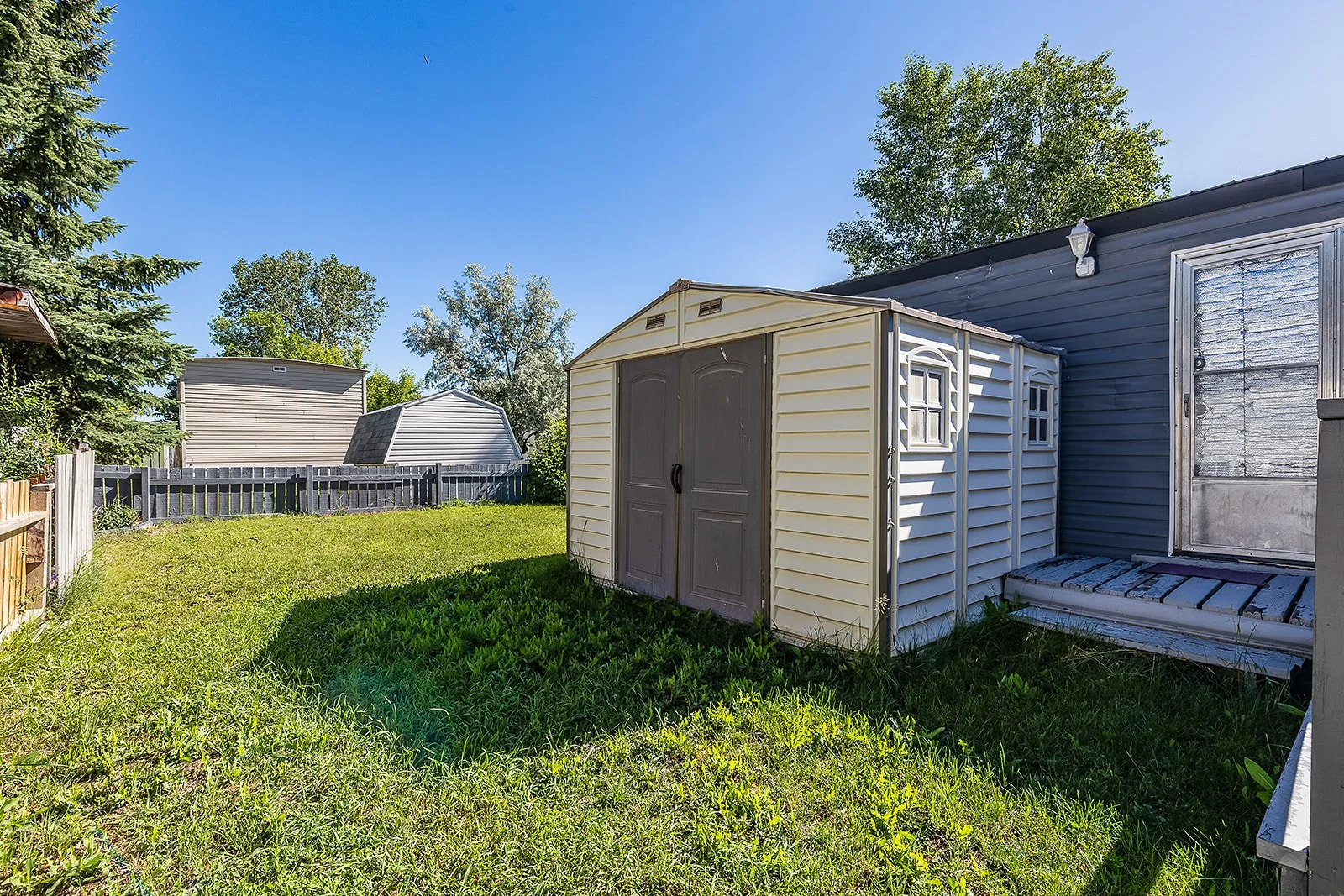 125 4000 13 Ave Se-34.jpg