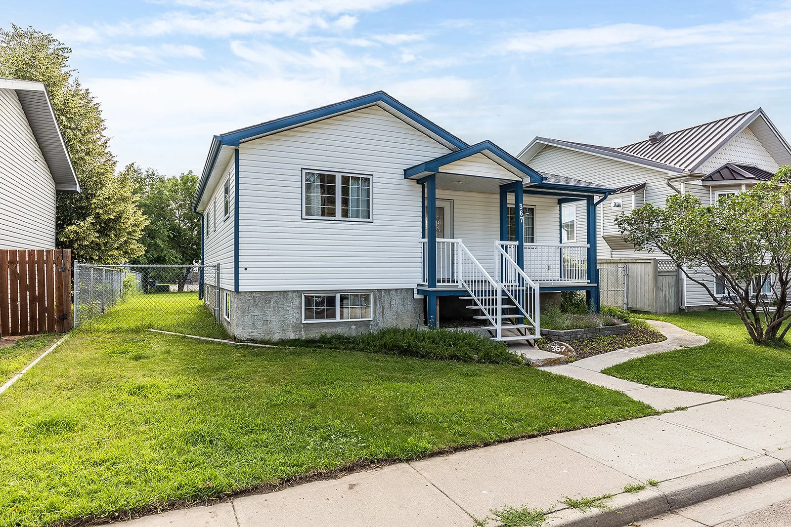 367 Woodman Ave SE-3.jpg