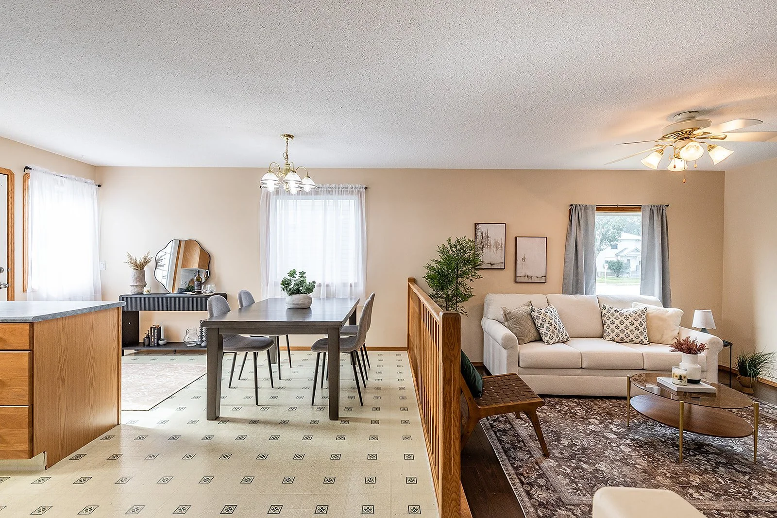 367 Woodman Ave SE-16.jpg