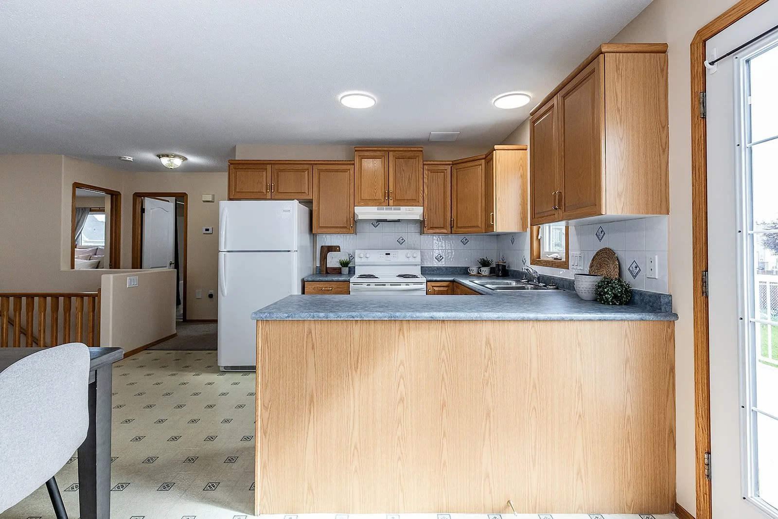 367 Woodman Ave SE-23.jpg
