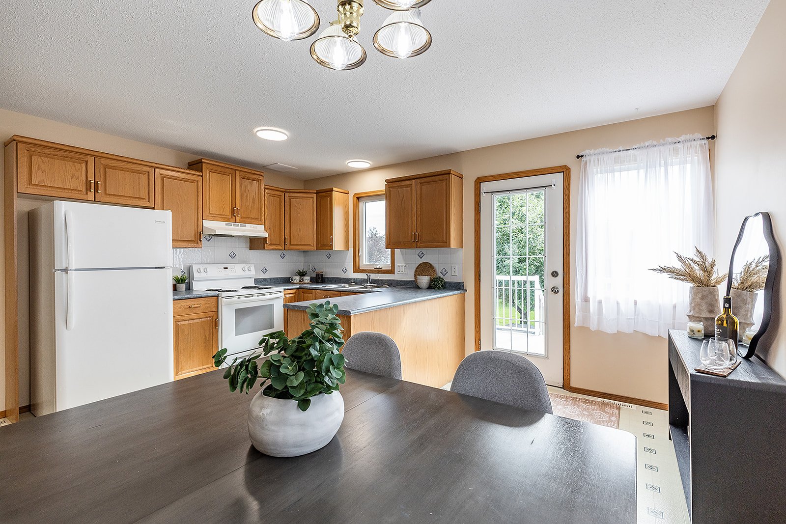 367 Woodman Ave SE-26.jpg
